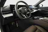 BMW Řada 5 (2025) 520d xDrive - náhled 14