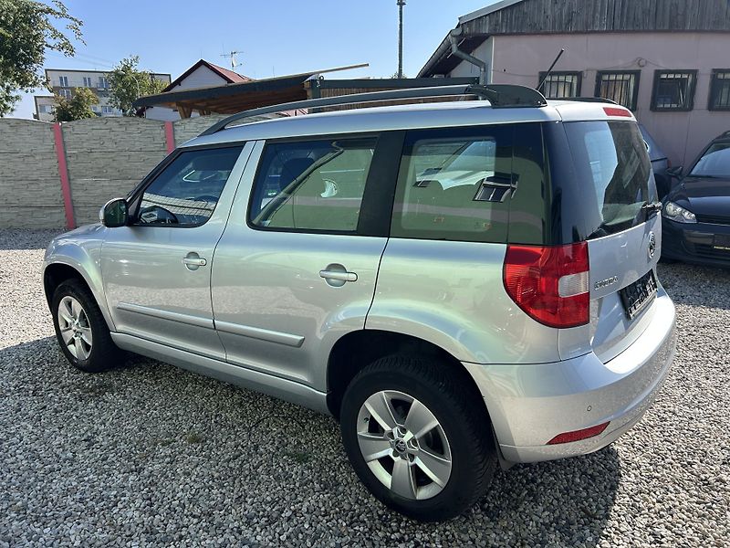 Škoda Yeti (2014) 1.2 TSi 77 KW DSG - fotka 10 z 23