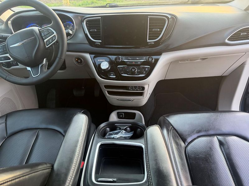 Chrysler Pacifica (2023) 3,6 Pentastar Radar RU 2023 - fotka 11 z 17