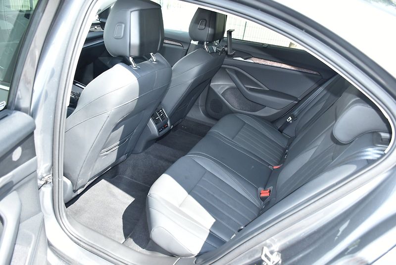 Škoda Superb (2024) L&K 2.0 TDI 142kW 4x4 DSG - fotka 27 z 34