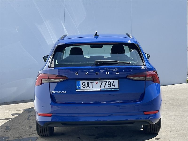 Škoda Octavia 1,5 TSI Ambition Plus LED+ACC - fotka 23 z 24