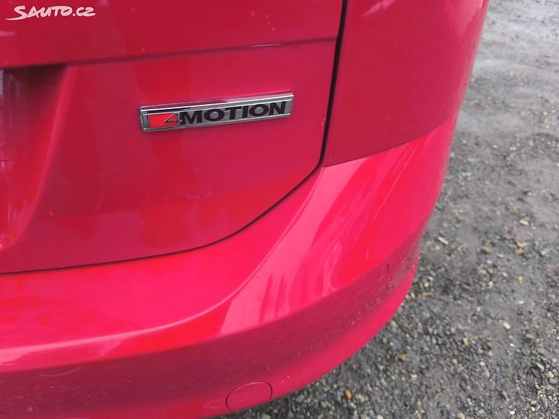 Volkswagen Golf 2.0TDI4X4,VÝBAVA,KRÁSNÝ,SERVIS - fotka 6 z 49