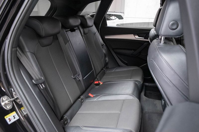 Audi Q5 40 TDI S-LINE*QUATTRO*KAMERA* - fotka 14 z 38