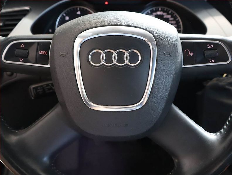 Audi A4 (2009) Ambiente 2.0 TDI, Serv.kniha - fotka 19 z 19