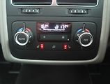 Volkswagen Touareg (2012) 3.0 TDI, 4X4, Automat - náhled 18