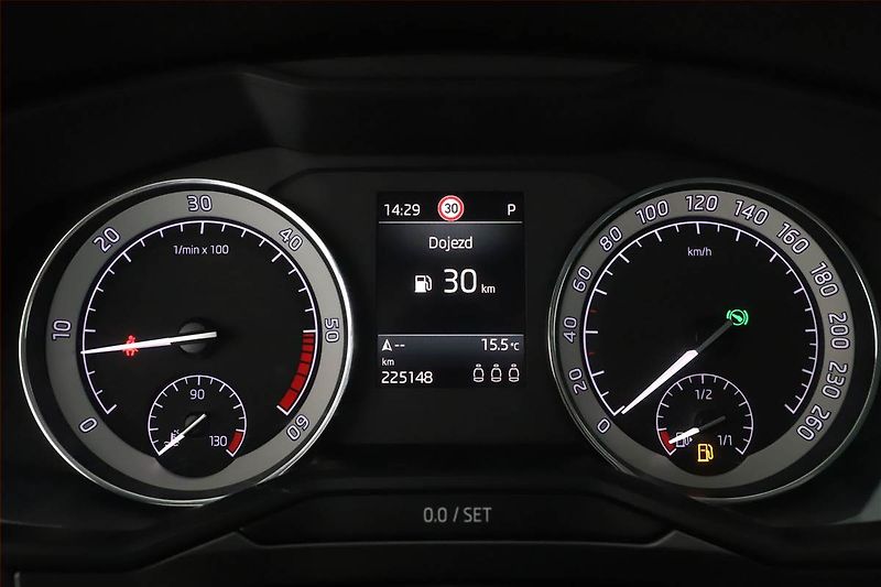 Škoda Superb (2020) 2.0 TDI, Automat, Navi - fotka 8 z 19