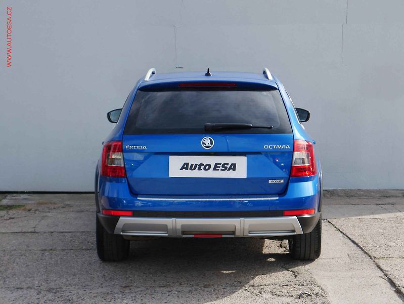 Škoda Octavia (2015) 2.0 TDi 4x4, DSG, xenon, navi - fotka 5 z 18