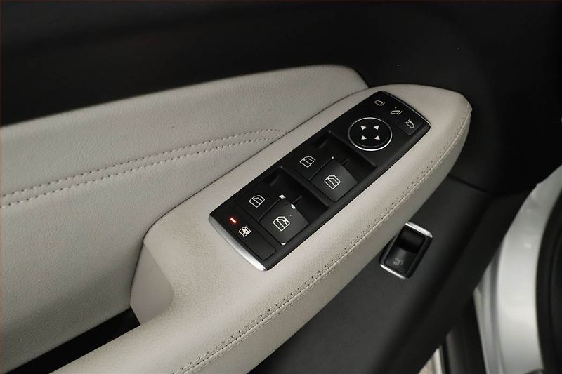 Mercedes-Benz Třídy M (2014) ML 350 BlueTEC, 4X4, Automat - fotka 9 z 20