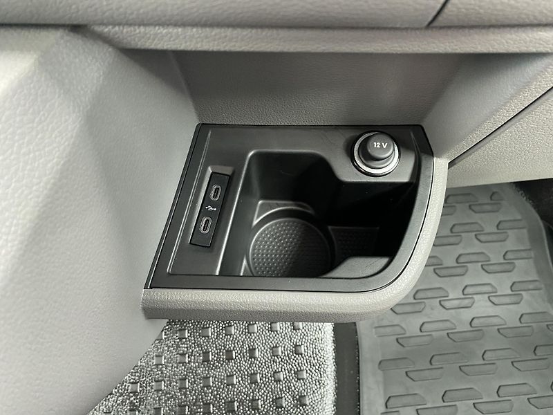 Volkswagen Transporter 2.0 TDI - 14 000KM - KAMERA - fotka 26 z 46