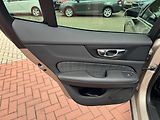 Volvo S60 (2024) 2.0i B4 Core Ad.LED Kamera - náhled 23
