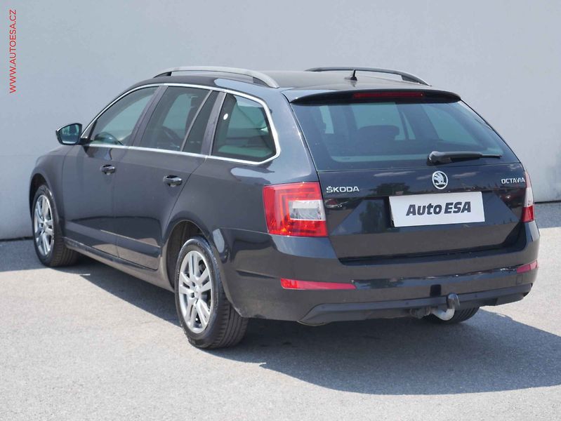 Škoda Octavia (2016) 2.0 TDI, AC, výhřev sed - fotka 6 z 15