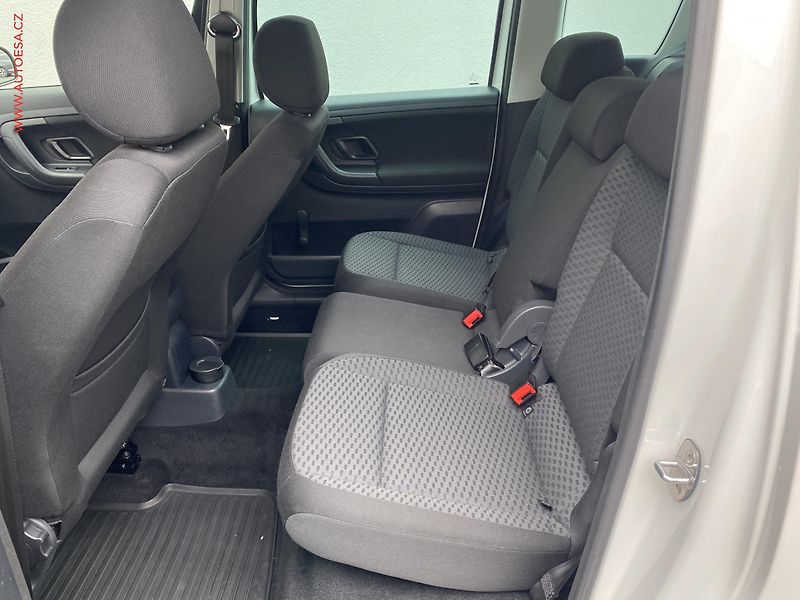 Škoda Roomster (2014) 1.2 TSi, Ambition - fotka 10 z 15