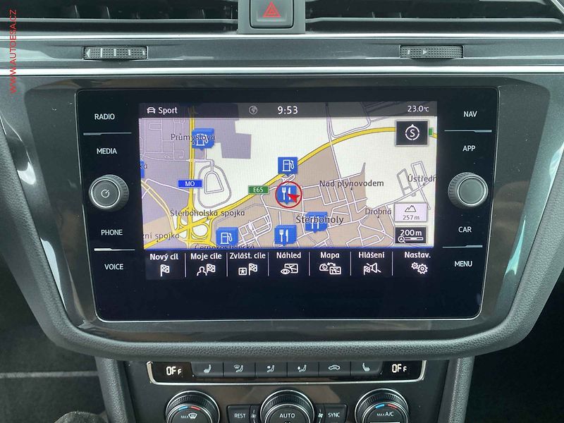 Volkswagen Tiguan (2020) 2.0 TDi 4X4, R-Line, DSG - fotka 20 z 22