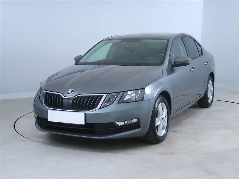 Škoda Octavia (2018) Ambition 1.4 TSI, ČR,1.maj - fotka 2 z 15