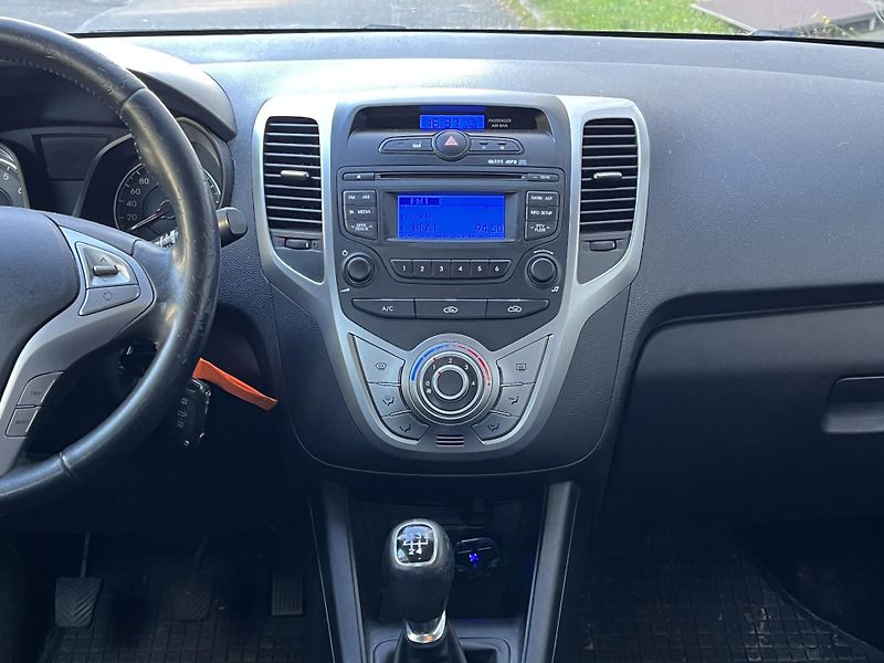 Hyundai ix20 1,4i  /LPG/1.maj./ČR /servis - fotka 25 z 33