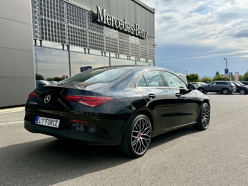 Mercedes-Benz CLA (2022) 250 e - fotka 8 z 38
