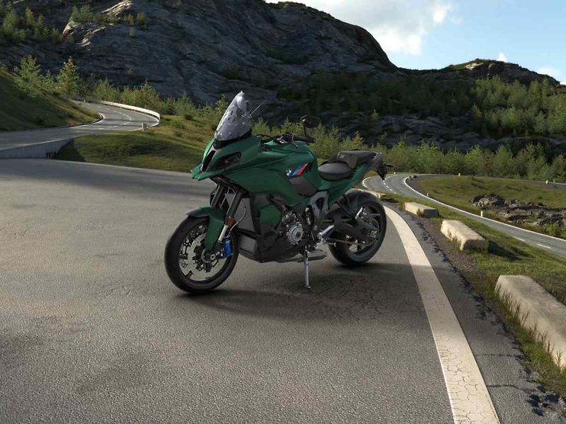 BMW M 1000 XR - fotografie inzerátu