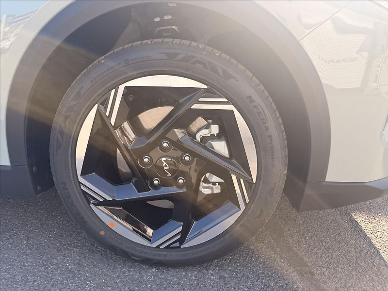 Kia K4 (2026) 1,6 T-GDi DCT TOP, 17ALU+SPTG - fotka 5 z 12