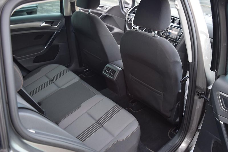 Volkswagen Golf Variant (2016) 1.4TSI 110kw COMFORTLINE TAŽNÉ - fotka 42 z 45
