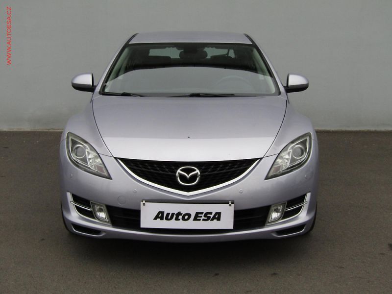 Mazda 6 (2008) 2.5i, navi, bixen, kůže - fotka 2 z 3