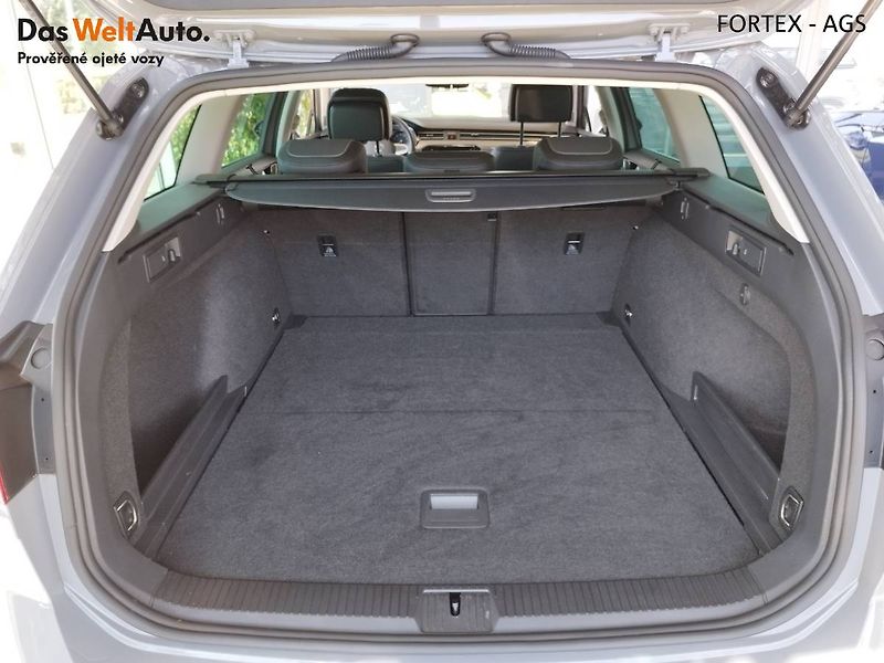 Volkswagen Passat Variant (2022) Alltrack,2.0 TDI,147kW,DSG,4Mo - fotka 20 z 23