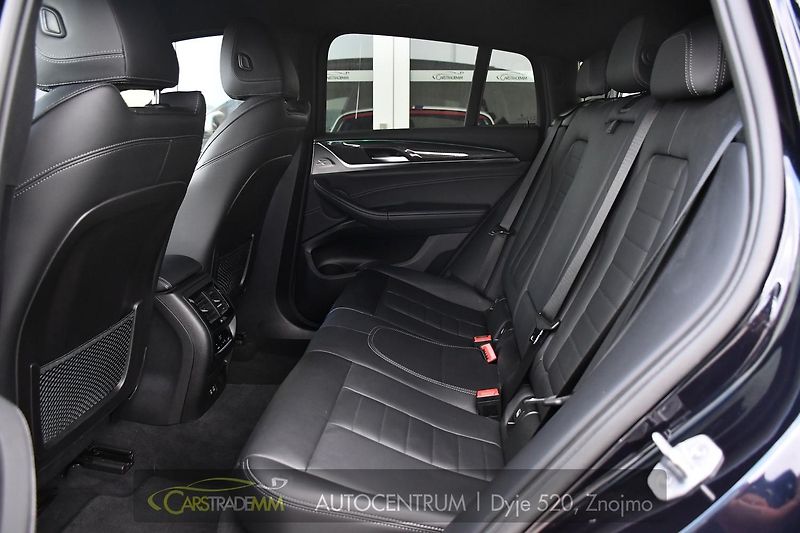 BMW X4 xD30d M-SPORT NTOP TAŽNÉ ČR 1M - fotka 13 z 54