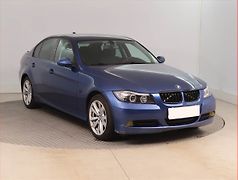 BMW Řada 3 (2008) 318 d, Vyhř. sedaček - fotografie inzerátu