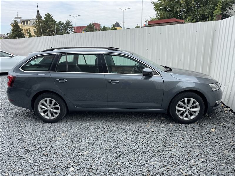Škoda Octavia 1,5 TSI STYLE DPH 1maj původČR - fotka 14 z 50