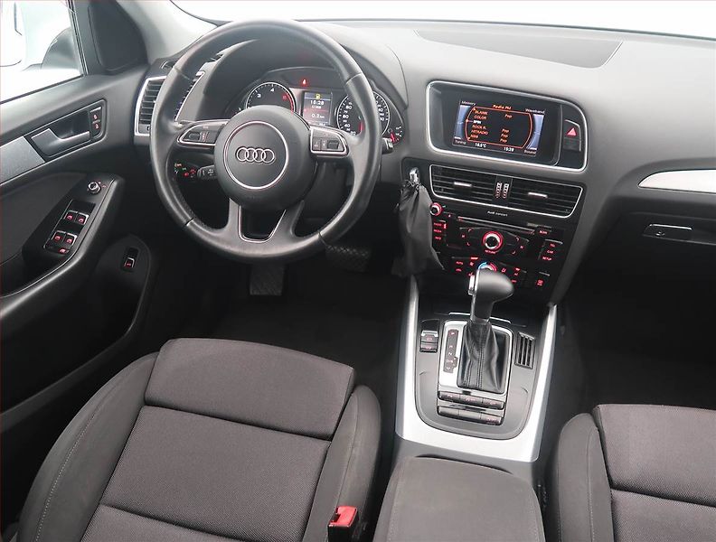Audi Q5 (2014) 2.0 TDI, 4X4, Automat - fotka 7 z 14