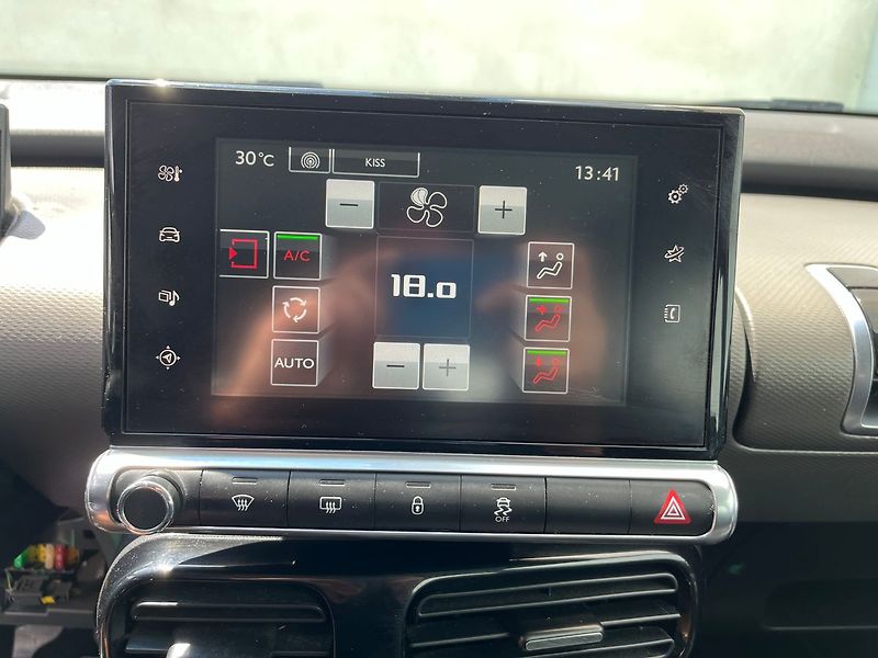 Citroën C4 Cactus 1.2, 60kW, Klima, Navi - fotka 12 z 20