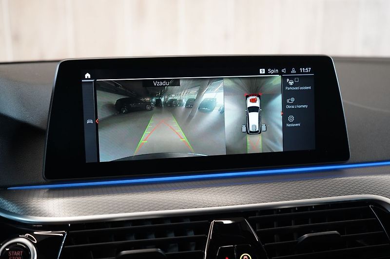 BMW Řada 5 540d xDrive, Tažné, Ventilace - fotka 29 z 49