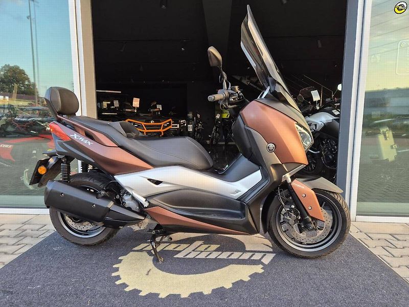 Yamaha X-Max 300 (2018) - fotka 3 z 24