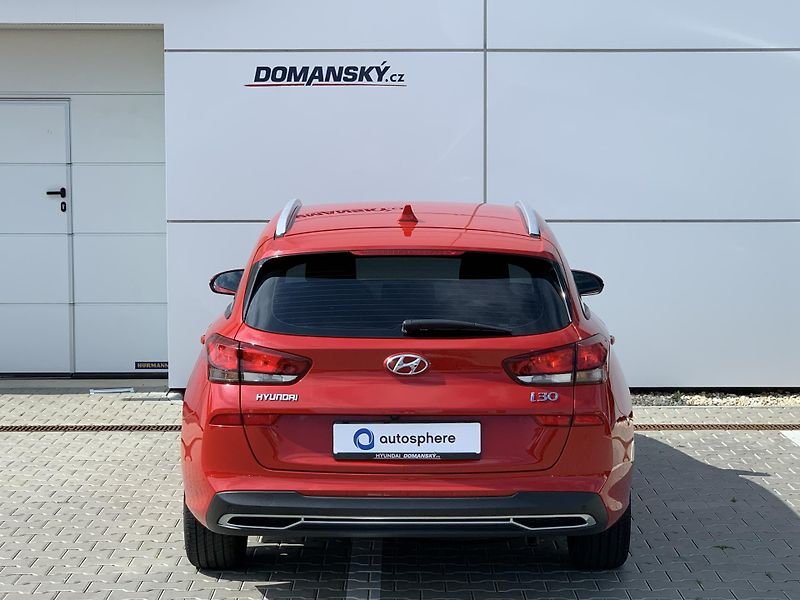 Hyundai i30 WG COMFORT 1.0 T-GDI 88kW DCT - fotka 12 z 25