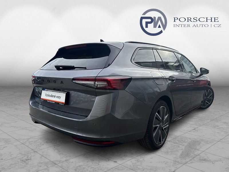 Škoda Superb Sportline 2.0 TDI 110kw DSG Co - fotka 2 z 25