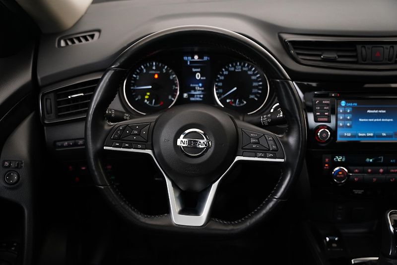 Nissan X-Trail - fotka 17 z 27