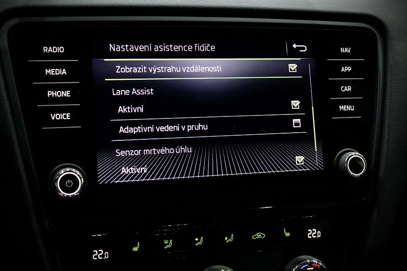Škoda Octavia 3 FL Combi 1.4 TSI 110 kW DSG - fotka 31 z 43