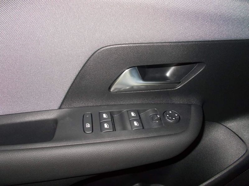 Opel Mokka (2026) Edition 1.2 TURBO (100 kW/136 - fotka 19 z 27