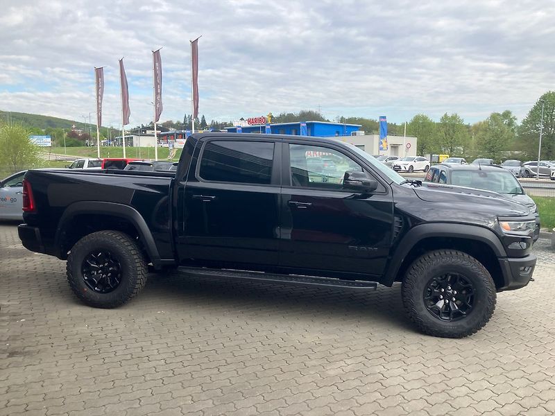 RAM 1500 (2025) 3.0 I6 548k RHO - fotka 4 z 56