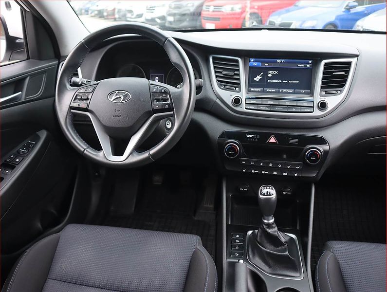 Hyundai Tucson (2018) Family 1.6 GDI, Serv.kniha - fotka 7 z 18