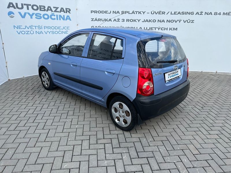 Kia Picanto (2008) 1.0i 46kW - fotka 6 z 15