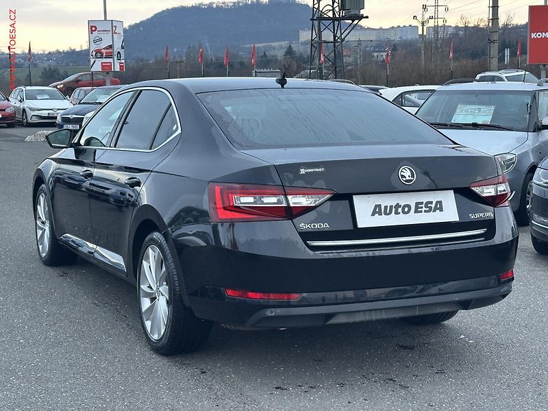 Škoda Superb (2015) 1.8TSI, 2.maj,ČR, Style, DSG - fotka 4 z 24