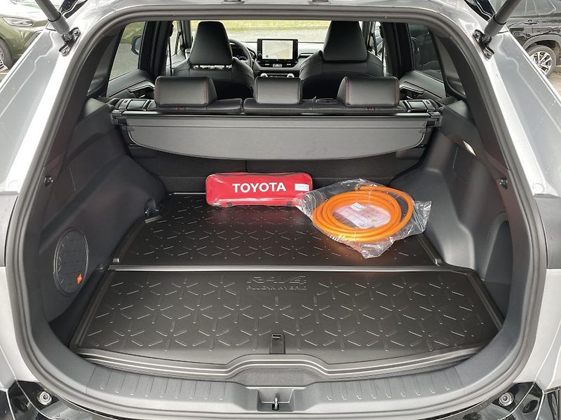 Toyota RAV4 2.5 Plug-in Hybrid ODBĚR 7/26 - fotka 6 z 30