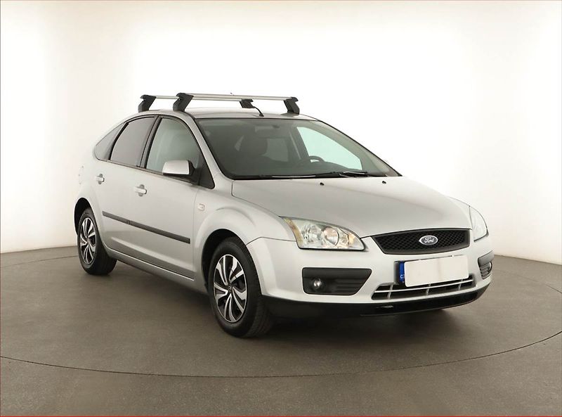 Ford Focus (2006) 1.6 16V, oblíbený vůz - fotka 1 z 11