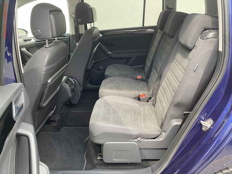 Volkswagen Touran (2019) 2.0 TDi, Highline, TZ - fotka 10 z 20