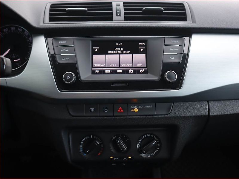 Škoda Fabia (2015) Ambition 1.2 TSI, Serv.kniha - fotka 12 z 16