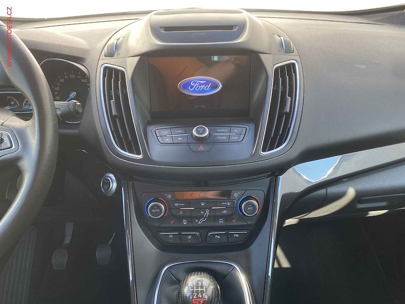 Ford C-MAX (2015) 1.5 EB, Titanium, navi, TZ - fotka 12 z 17