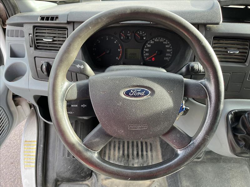 Ford Transit 2.2 TDCi L1 H1 KLIMA STK 10/28 - fotka 13 z 33