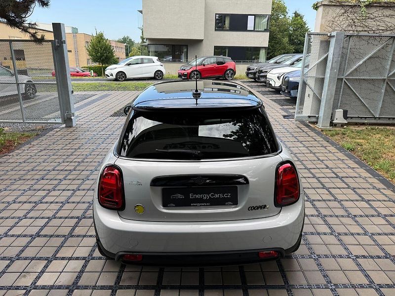 Mini Cooper SE 135 kW HUD REZERVACE - fotka 30 z 33
