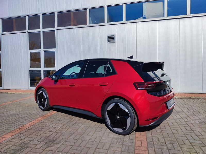 Volkswagen Ostatní (2025) ID.3 Pro S People,150kW,79kWh - fotka 4 z 31