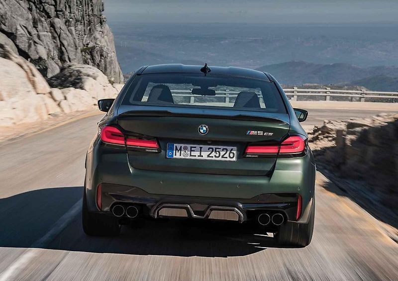 BMW M5 CS (2021)